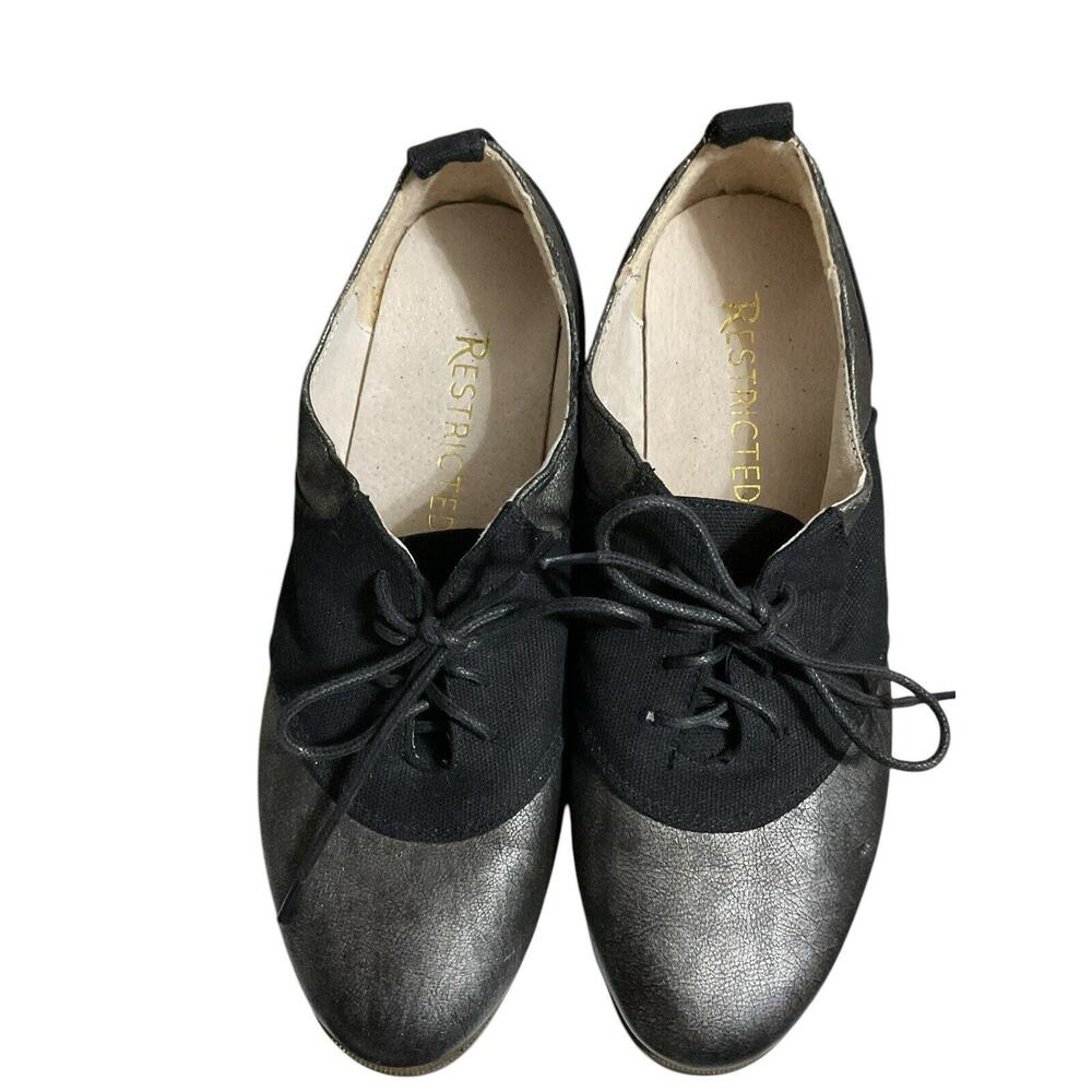 Restricted Black & Gray Cutout Oxford Leather Loafers Flats Shoe Size 7.5 - Picture 4 of 8